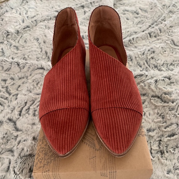 Free People Shoes - Free People Fabric Flat Royale